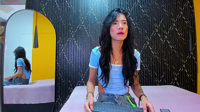 Snapshot of Miss_Ariaa chatting on October 7, 2025, 11:40 am Miss Ariaa online show from October 7, 2025, 11:40 am