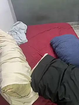 Worldwideshows13 online show from December 15, 2025, 8:57 pm