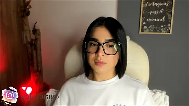 val varago online show from April 19, 2026, 4:45 am