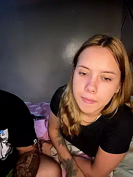 coupleyys online show from January 11, 2026, 3:06 pm