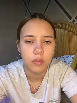 Snapshot of coupleyys chatting on February 17, 2026, 9:10 pm coupleyys online show from February 17, 2026, 9:10 pm