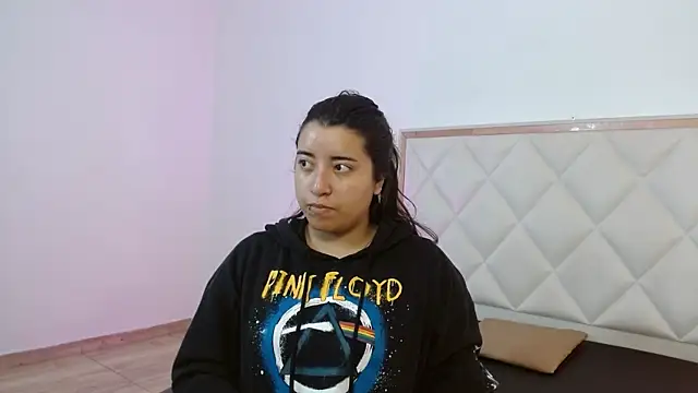 NANAKY TAY online show from October 6, 2025, 12:13 pm