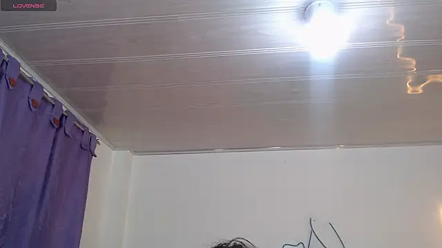SCCARLET TAY online show from September 19, 2025, 7:47 pm