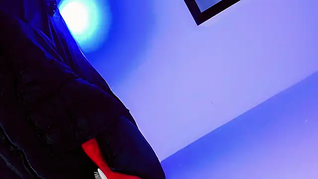 daniela dolls online show from March 11, 2026, 12:33 pm