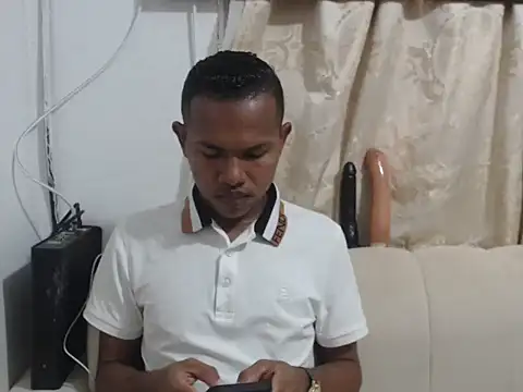 Lovelyboyohot online show from January 12, 2026, 4:34 pm