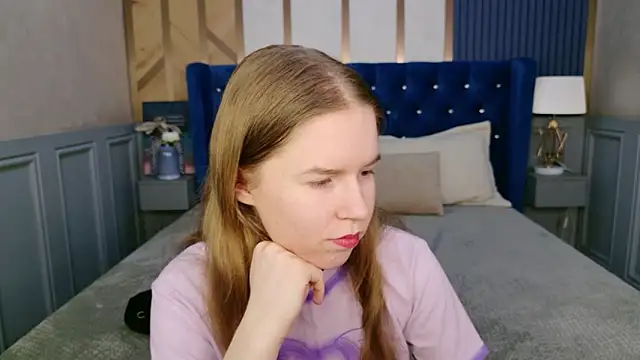 Snapshot of Alida_Brice chatting on March 10, 2026, 10:31 am Alida Brice online show from March 10, 2026, 10:31 am