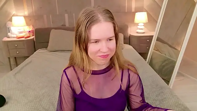 Snapshot of Alida_Brice chatting on April 8, 2026, 5:46 pm Alida Brice online show from April 8, 2026, 5:46 pm