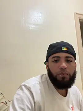 LeoPR00 online show from October 22, 2025, 5:19 am