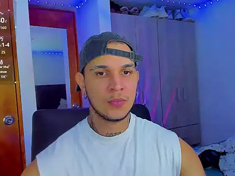  curryboy  online show from September 15, 2025, 11:16 pm