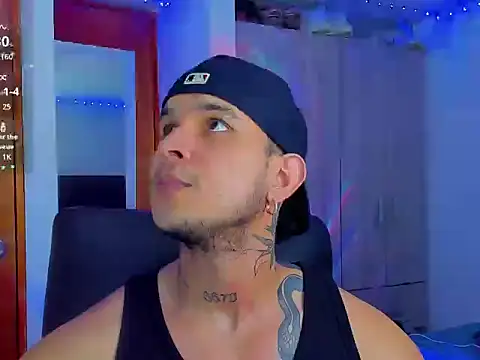  curryboy  online show from September 19, 2025, 11:38 pm