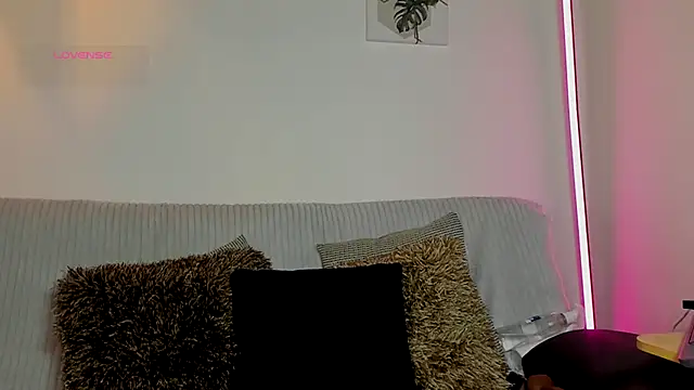 sophia cumm03 online show from September 25, 2025, 1:20 am