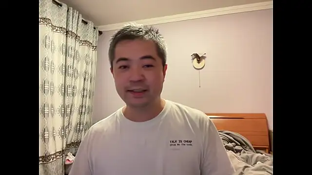 Snapshot of Mr_Dog chatting on September 27, 2025, 1:05 pm Mr Dog online show from September 27, 2025, 1:05 pm