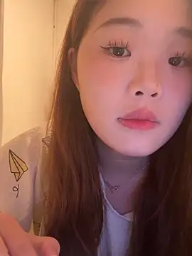 zxcq666 online show from October 18, 2025, 3:02 pm