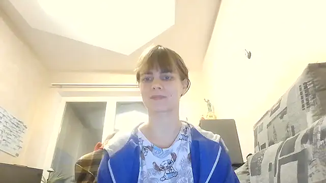 Loriven online show from November 6, 2025, 6:53 pm