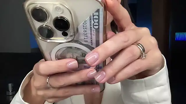 Orlinah online show from October 3, 2025, 7:33 pm