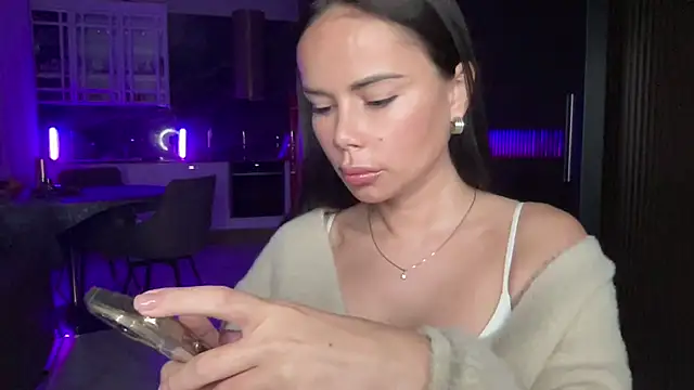 Orlinah online show from October 15, 2025, 6:30 pm