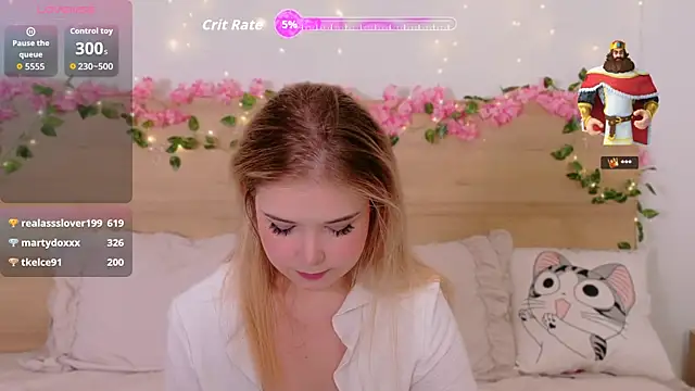 Snapshot of Lilith_Bonheur chatting on September 24, 2025, 7:28 pm Lilith Bonheur online show from September 24, 2025, 7:28 pm