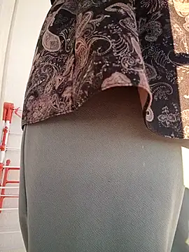 elif25 online show from October 10, 2025, 2:05 pm