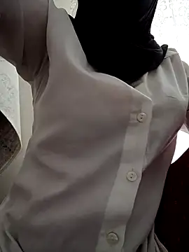 elif25 online show from October 22, 2025, 9:42 am