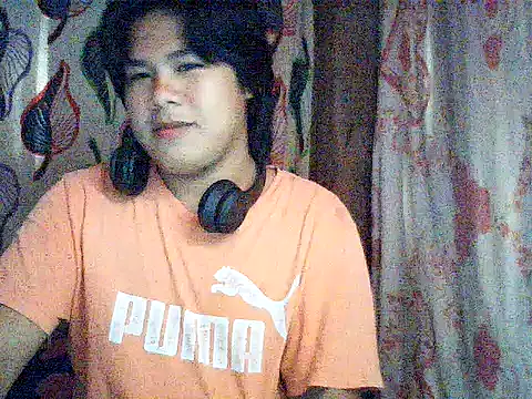 Huntrix2025 online show from October 5, 2025, 12:09 am