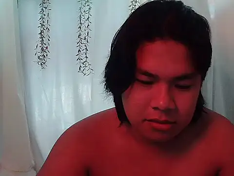 Huntrix2025 online show from December 16, 2025, 11:43 pm