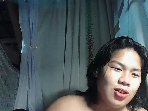 Huntrix2025 online show from February 11, 2026, 12:43 pm