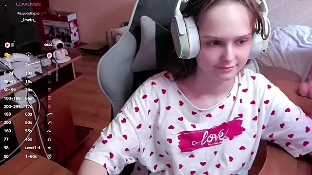 SharybbFace online show from April 13, 2026, 3:06 pm