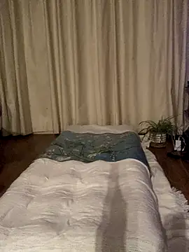 Mia Winters online show from November 8, 2025, 5:23 pm