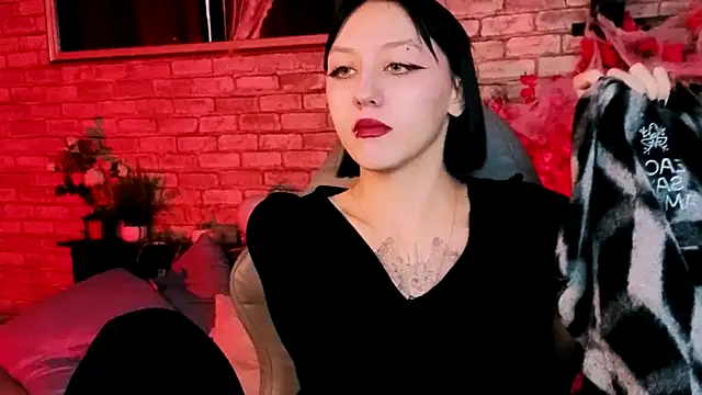 AdeliceLenoir online show from October 21, 2025, 6:47 am