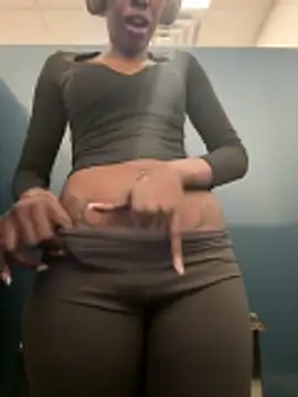 Snapshot of Oceanababe21 chatting on March 21, 2026, 8:45 pm Oceanababe21 online show from March 21, 2026, 8:45 pm