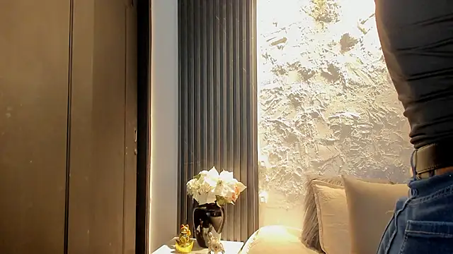 Snapshot of joselin_rouse chatting on February 11, 2026, 12:10 pm joselin rouse online show from February 11, 2026, 12:10 pm