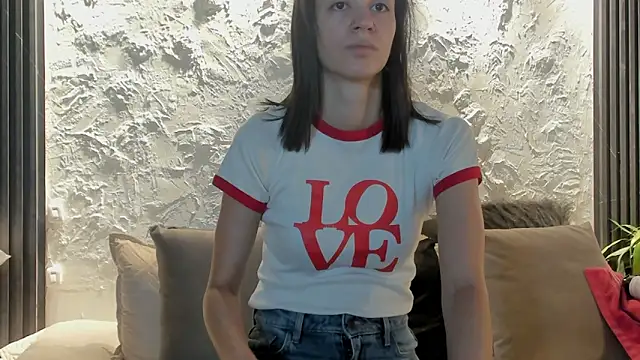 Snapshot of joselin_rouse chatting on April 4, 2026, 12:46 pm joselin rouse online show from April 4, 2026, 12:46 pm