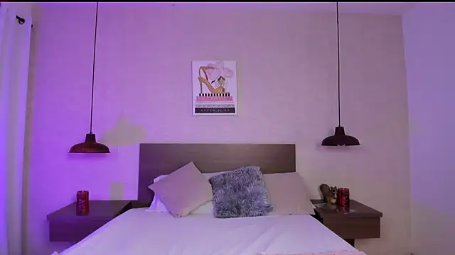 cloehill  online show from November 29, 2025, 11:46 am