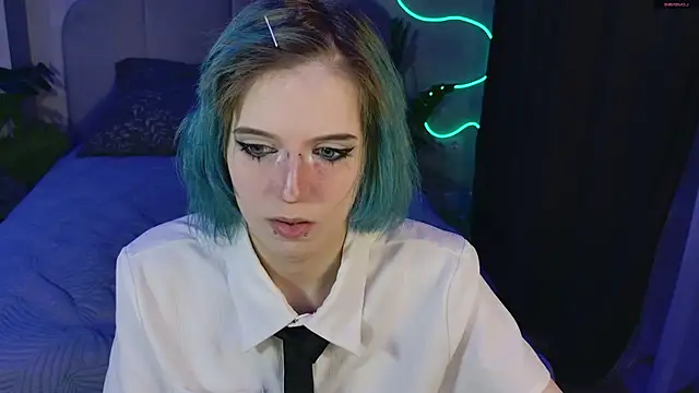 MorgyAsuna  online show from October 7, 2025, 8:39 pm