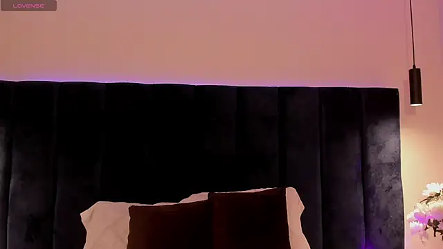 Snapshot of LiilyAdams chatting on February 10, 2026, 8:13 pm LiilyAdams online show from February 10, 2026, 8:13 pm