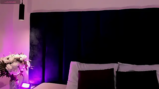 Snapshot of LiilyAdams chatting on February 16, 2026, 7:54 pm LiilyAdams online show from February 16, 2026, 7:54 pm