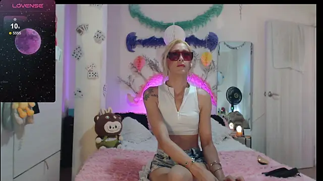 danny 1hotcute online show from July 7, 2026, 4:33 pm