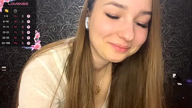 GemmaGunter online show from December 4, 2025, 8:06 pm