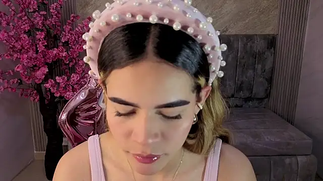 lilith4 s online show from October 21, 2025, 3:07 am