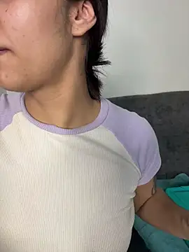 Isabella-Teen online show from December 21, 2025, 2:19 am