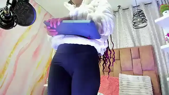 alix noa online show from October 31, 2025, 5:03 pm