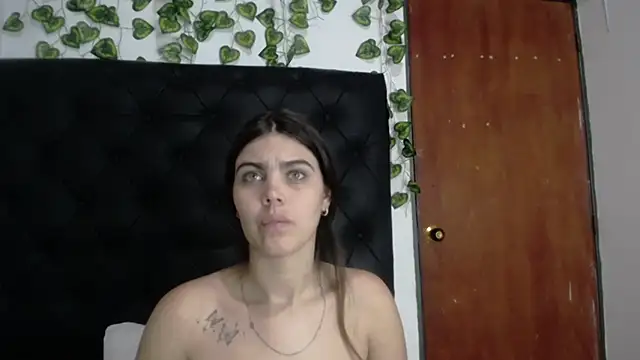 isabel 09 online show from April 16, 2026, 9:39 pm