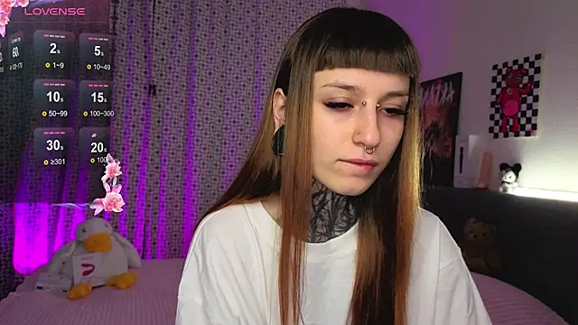 LilithPoison online show from October 25, 2025, 6:02 pm