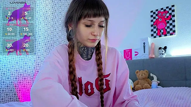 LilithPoison online show from March 15, 2026, 6:19 am