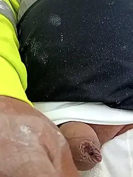 matatan0323 online show from April 14, 2026, 10:38 pm