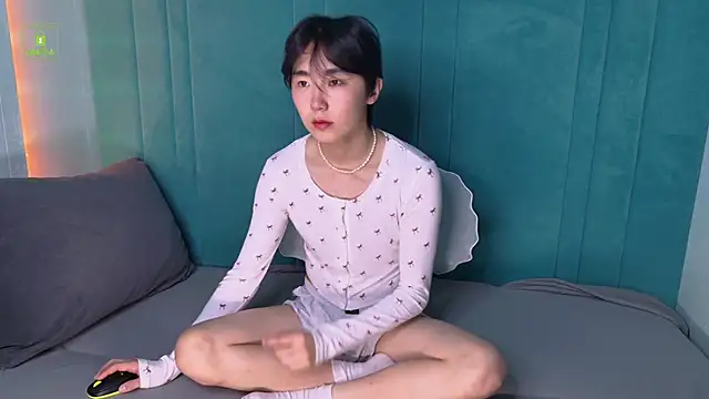 HeejinWang online show from October 18, 2025, 8:42 pm