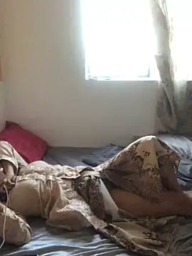 Snapshot of estradiolist chatting on November 8, 2025, 10:48 am estradiolist online show from November 8, 2025, 10:48 am