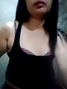 sweet bella16 online show from October 13, 2025, 10:37 am