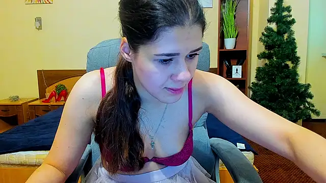 Joannia online show from November 28, 2025, 8:17 am