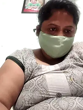 Mmm143 online show from October 4, 2025, 2:15 pm